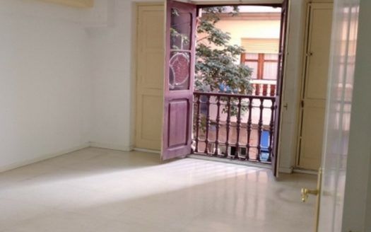 SE ALQUILA. Magnífico local comercial en el centro de Santa Cruz en la calle El Pilar