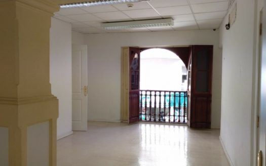 SE ALQUILA. Magnífico local comercial en el centro de Santa Cruz en la calle El Pilar