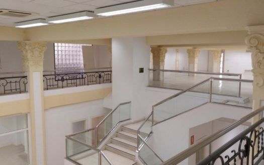 SE ALQUILA. Magnífico local comercial en el centro de Santa Cruz en la calle El Pilar