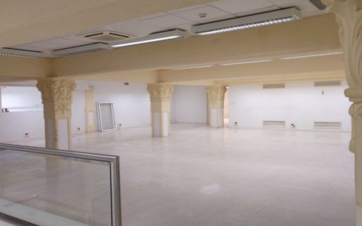 SE ALQUILA. Magnífico local comercial en el centro de Santa Cruz en la calle El Pilar