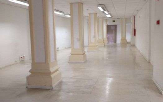 SE ALQUILA. Magnífico local comercial en el centro de Santa Cruz en la calle El Pilar