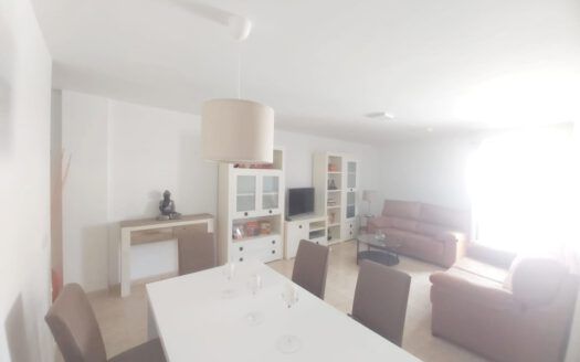 Se alquila bonito apartamento, centro de Güímar