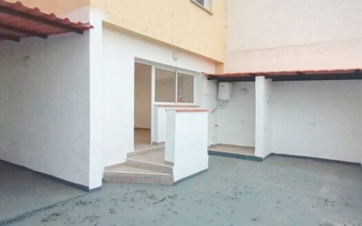 Se alquila fantástica casa de dos plantas en la zona alta del barrio de Fátima en Güímar