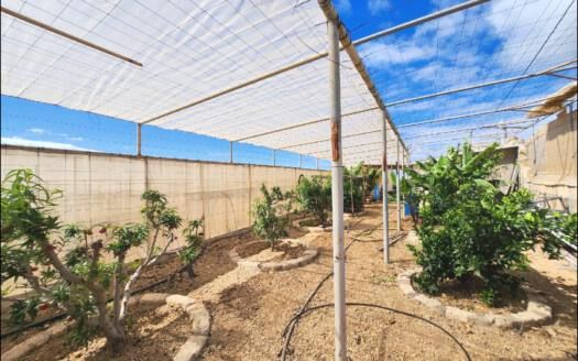 Se vende bonita propiedad en Arico zona Marzagán