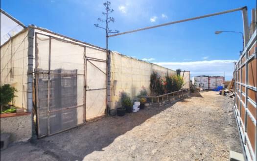 Se vende bonita propiedad en Arico zona Marzagán