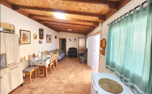 Se vende bonita propiedad en Arico zona Marzagán