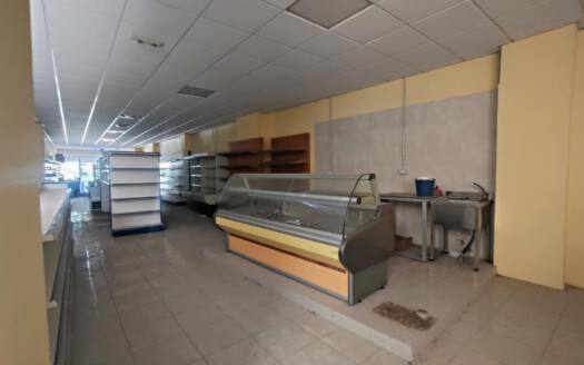 Se vende local comercial en Güímar