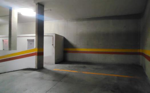 Se vende plaza de garaje con trastero