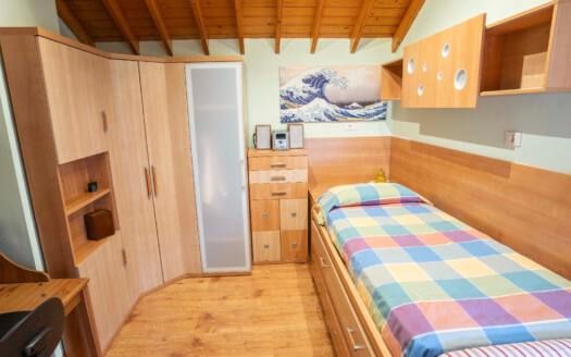 Se vende chalet adosado en La Laguna
