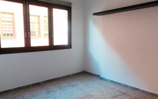 Se alquila apartamento en zona centro de Güímar