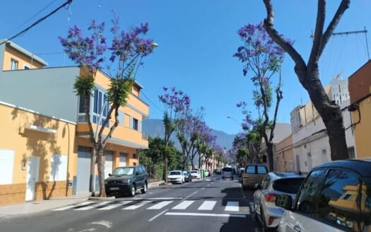 Se vende casa en centro de Güímar