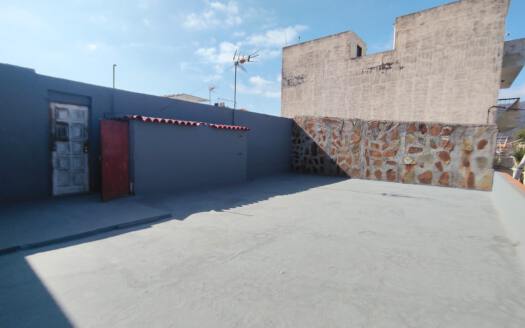 Se vende casa en centro de Güímar