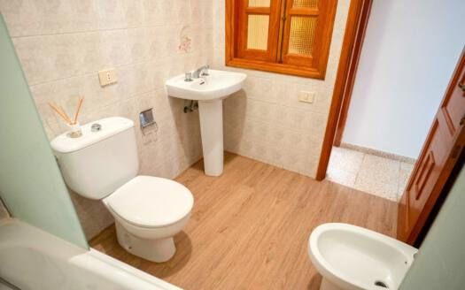 Se vende céntrico piso en Güímar