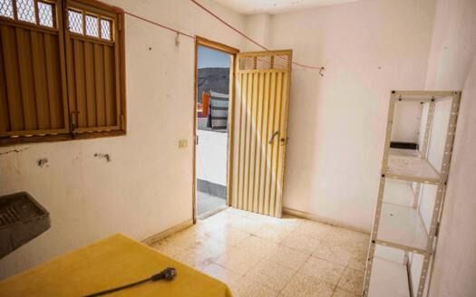 Se vende céntrico piso en Güímar