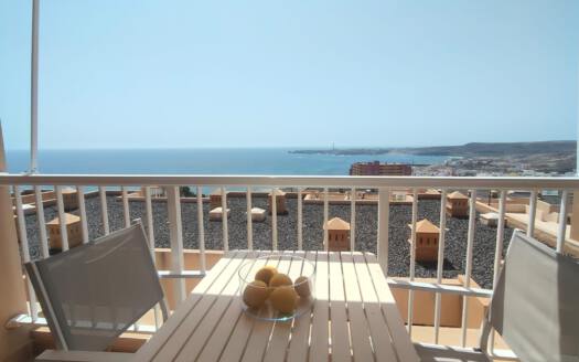 Se alquila apartamento en El Poris