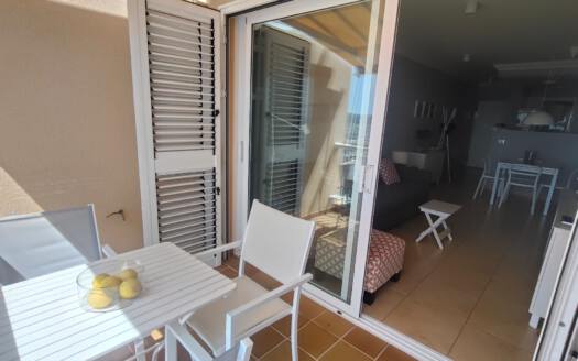 Se alquila apartamento en El Poris