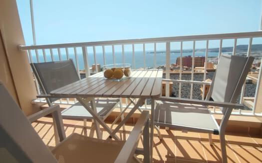 Se alquila apartamento en El Poris