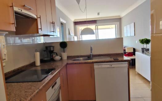 Se alquila apartamento en El Poris